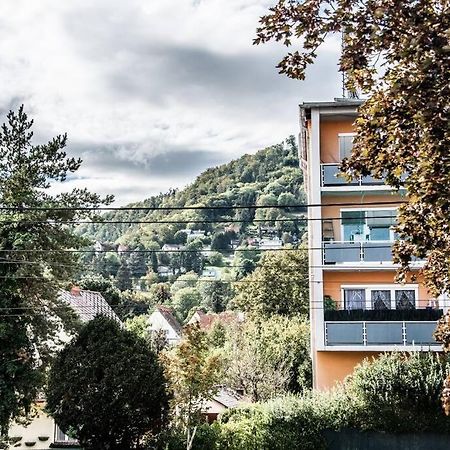Apartment Pouringraz Fuer Kunst- Und Tennisliebhaber Экстерьер фото